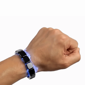 DENRIDGE® HEMATITE BRACELET